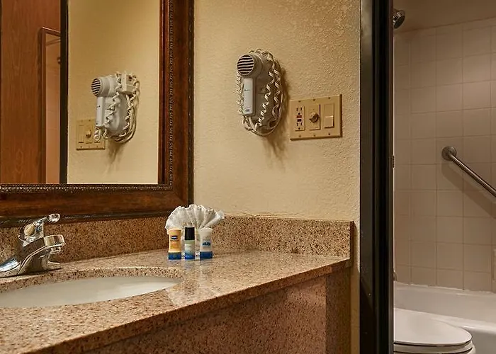 Quality I-10 Exit 304 Locanda 4*